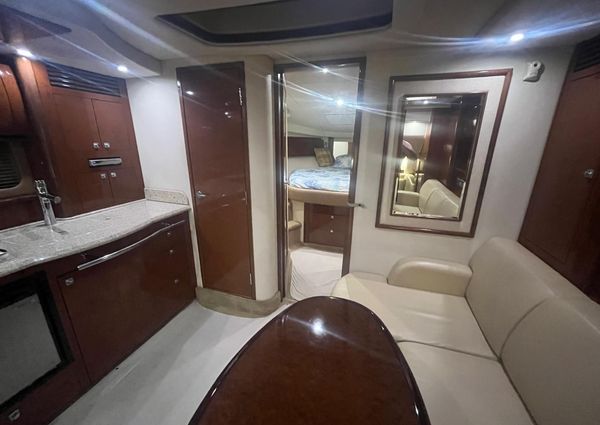 Sea Ray 40 Sundancer image