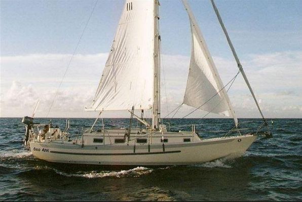 Pacific Seacraft 31 - main image