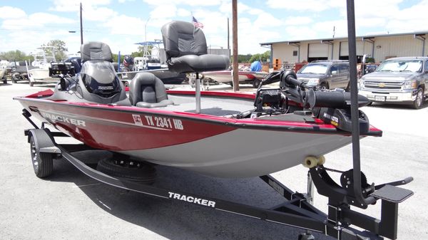 Tracker Pro Team 175 TXW