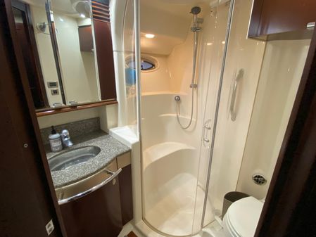 Sea Ray 500 Sedan Bridge image