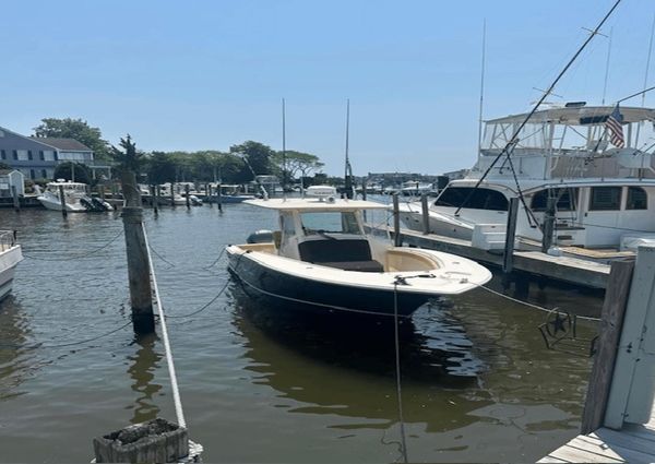 Scout 300 CENTER CONSOLE image