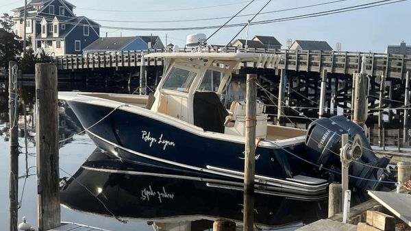 Scout 300 CENTER CONSOLE 