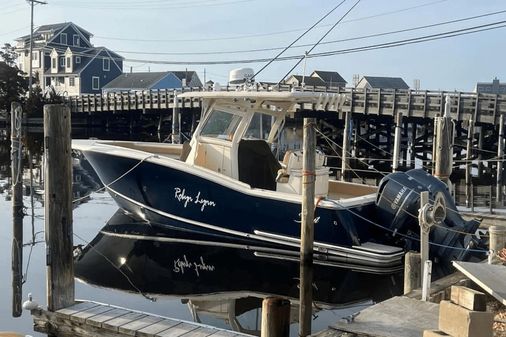 Scout 300 CENTER CONSOLE image