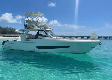 Boston Whaler 420 Outrage image