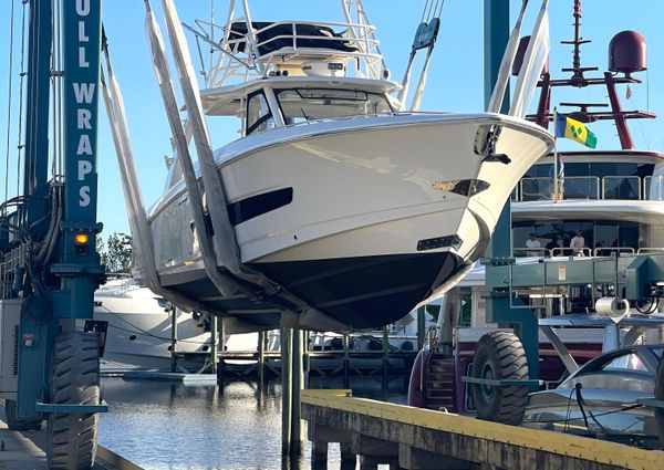 Boston Whaler 420 Outrage image