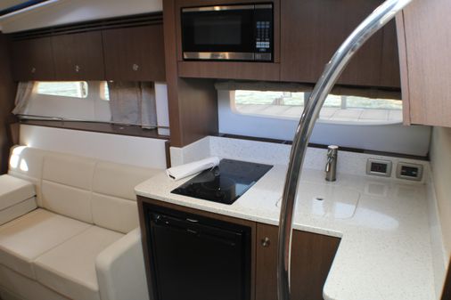 Sea Ray 350 Sundancer image