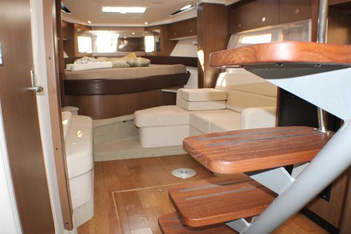 Sea Ray 350 Sundancer image