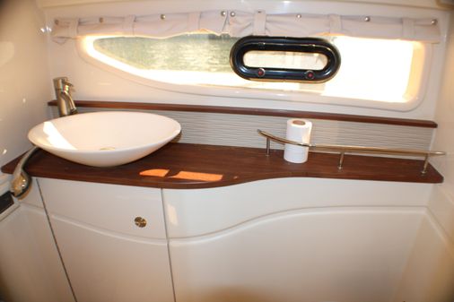 Sea Ray 350 Sundancer image