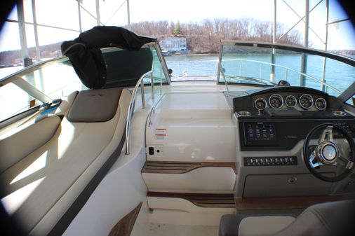 Sea Ray 350 Sundancer image