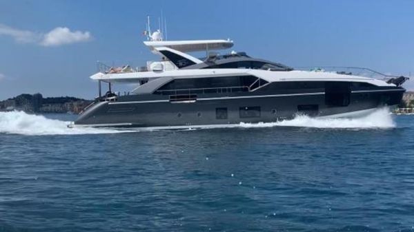 Azimut 27 Metri