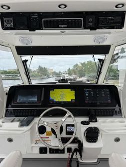 Everglades 435 Center Console image