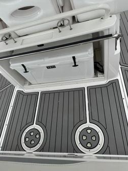 Everglades 435 Center Console image