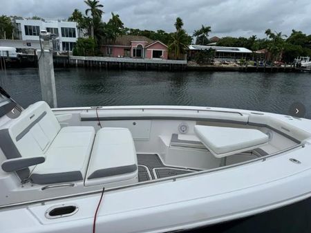 Everglades 435 Center Console image