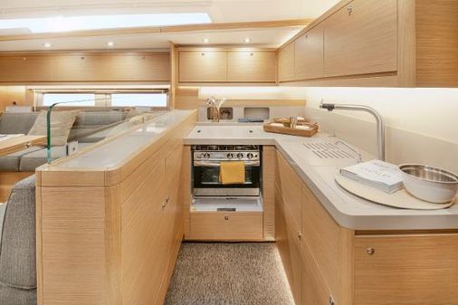 Dufour 530 image