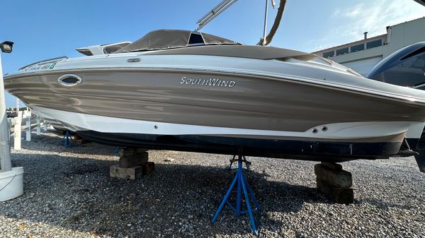 SouthWind 2400 SD 