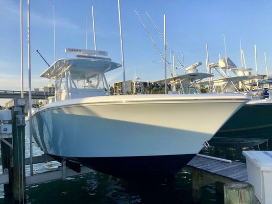 Invincible 36' OPEN FISHERMAN - main image