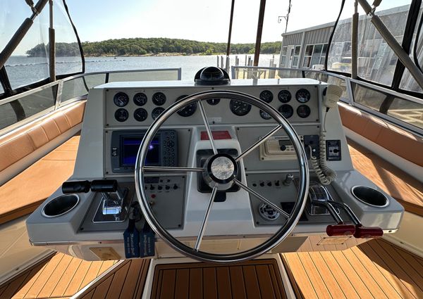 Carver 38 Santego image