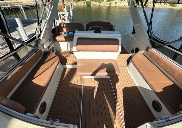 Carver 38 Santego image