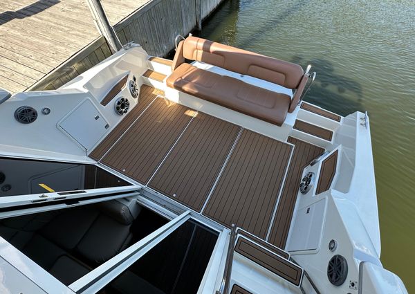 Carver 38 Santego image