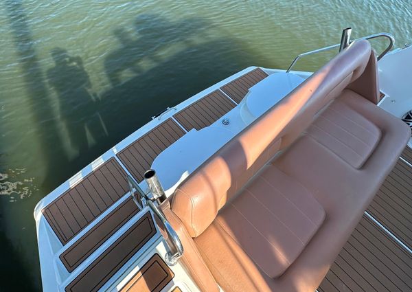 Carver 38 Santego image