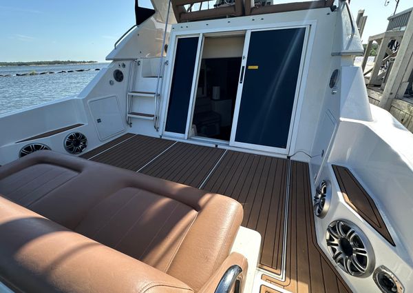 Carver 38 Santego image