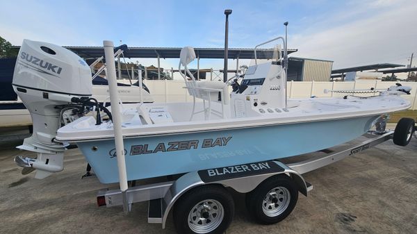 Blazer Bay 2200 