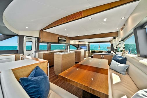 Hatteras 60 Motor Yacht image