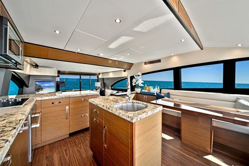 Hatteras 60 Motor Yacht image