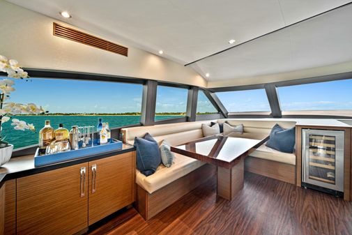 Hatteras 60 Motor Yacht image