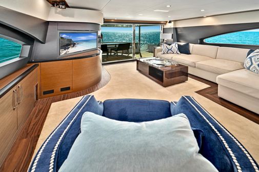 Hatteras 60 Motor Yacht image