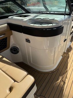 Sea Ray SDX 270 Outboard image