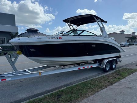 Sea Ray SDX 270 Outboard image