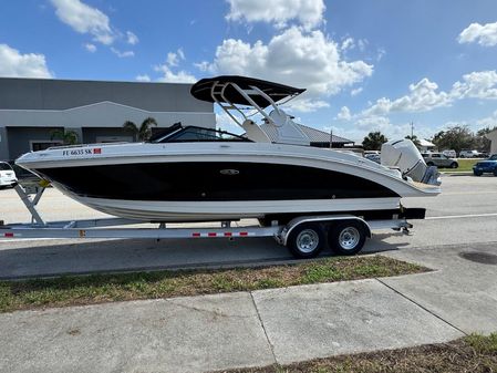 Sea Ray SDX 270 Outboard image