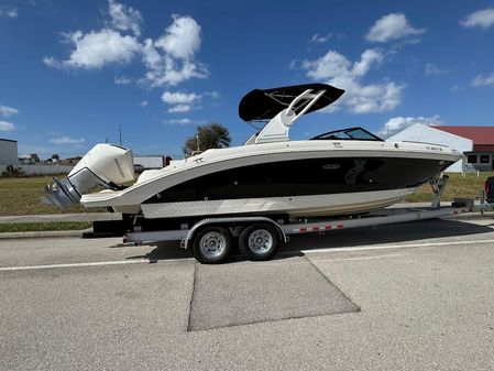 Sea Ray SDX 270 Outboard image