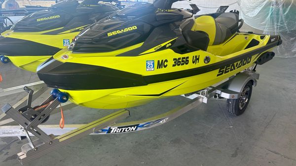 Sea-Doo 300 RXTX 