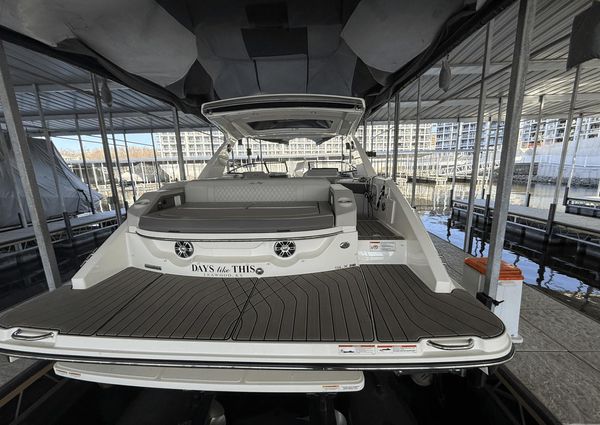 Sea Ray 310 SLX image