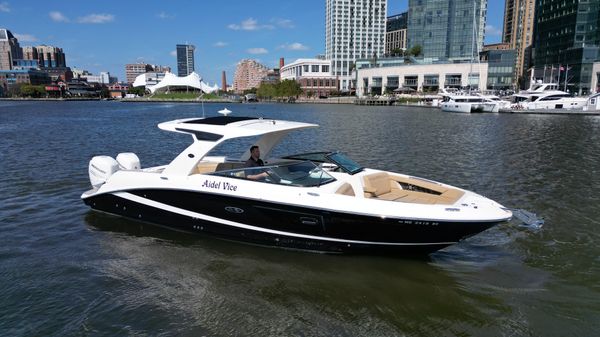 Sea Ray SLX 350 OB