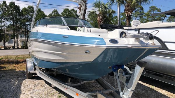 Crownline Eclipse E280 XS 