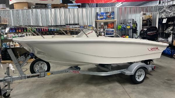 Boston Whaler 130 Super Sport 
