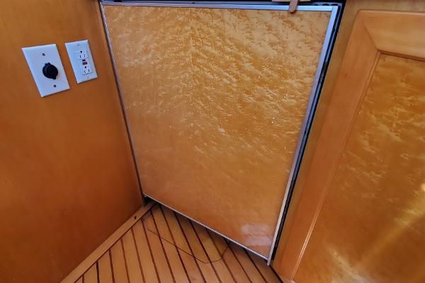 Mckinna 57-PILOTHOUSE image