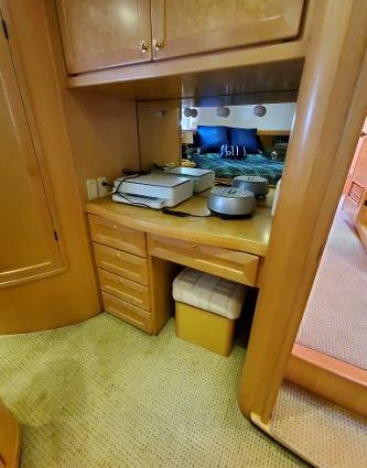 Mckinna 57-PILOTHOUSE image