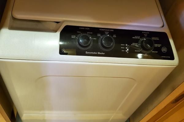 Mckinna 57-PILOTHOUSE image