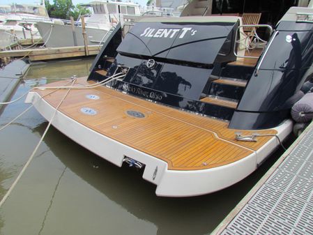 Marquis 720-FLYBRIDGE image