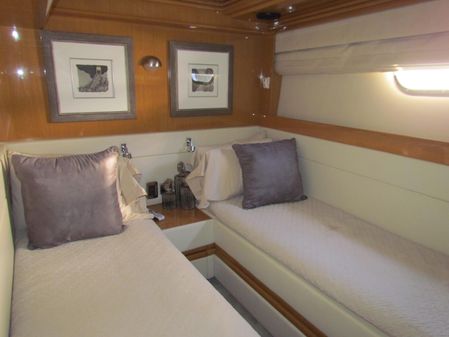 Marquis 720-FLYBRIDGE image