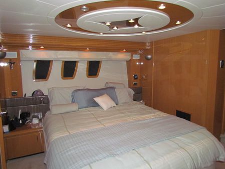 Marquis 720-FLYBRIDGE image