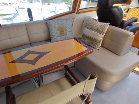 Marquis 720-FLYBRIDGE image