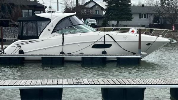 Sea Ray 370 Sundancer 