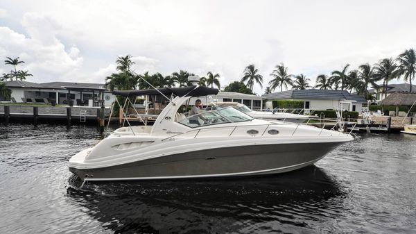 Sea Ray 340 Sundancer image