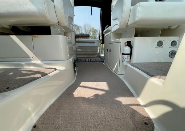 Sea Ray 340 Sundancer image