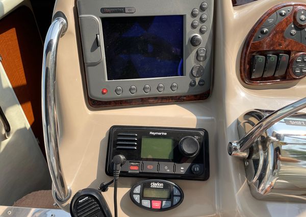 Sea Ray 340 Sundancer image